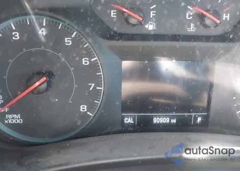 2019 Chevrolet Equinox Ls z USA, uszkodzony, nr VIN 2GNAXHEV8K6219552